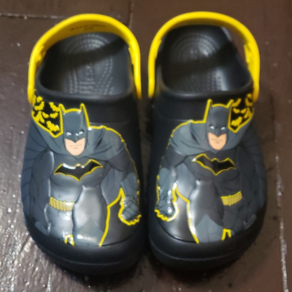 Batman Crocs